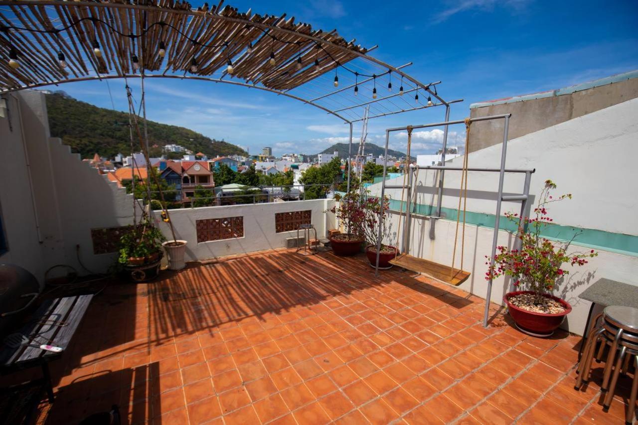 Vungtau Surf House - Hostel Surf Camp Vung Tau Buitenkant foto