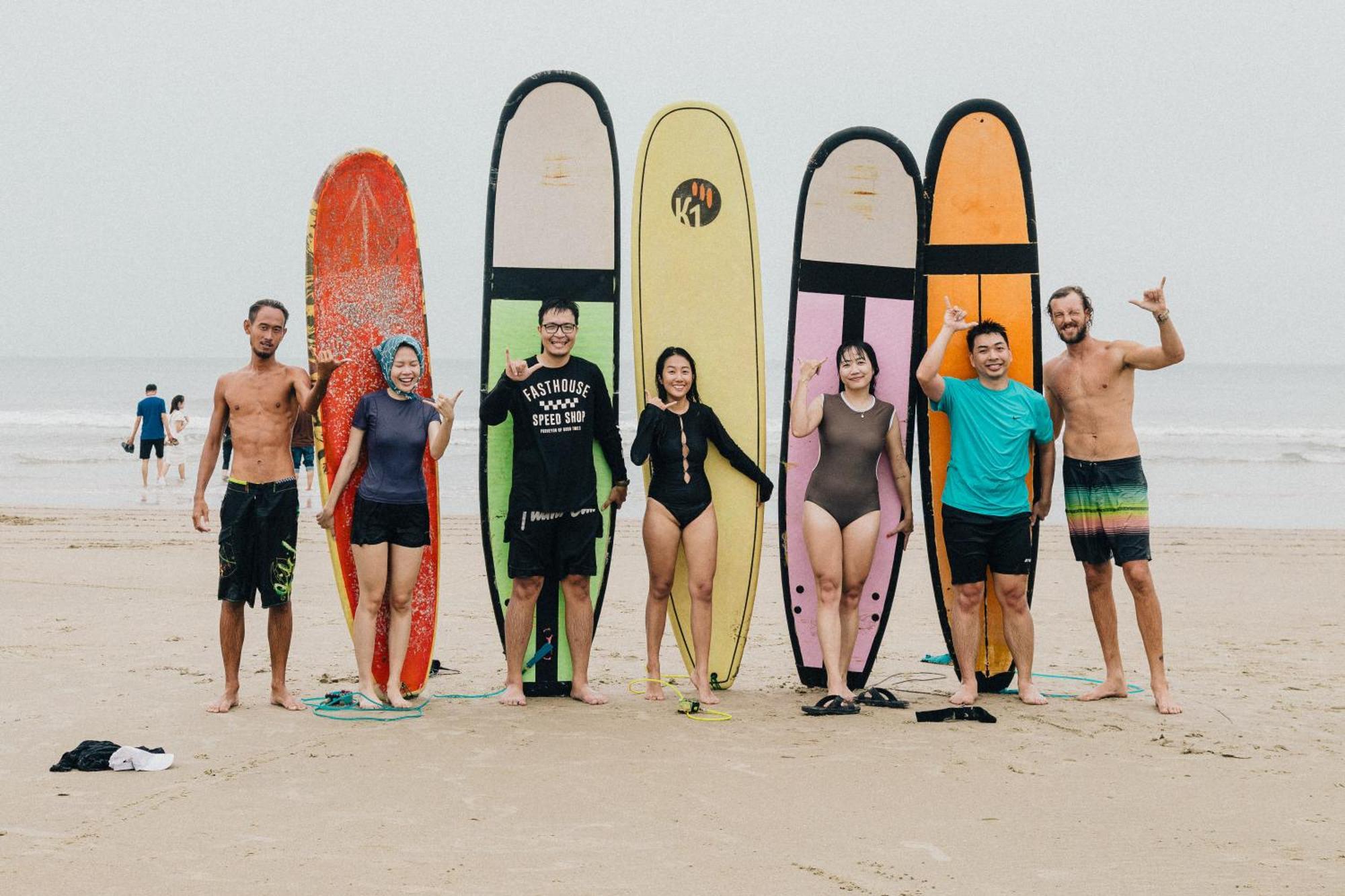 Vungtau Surf House - Hostel Surf Camp Vung Tau Buitenkant foto
